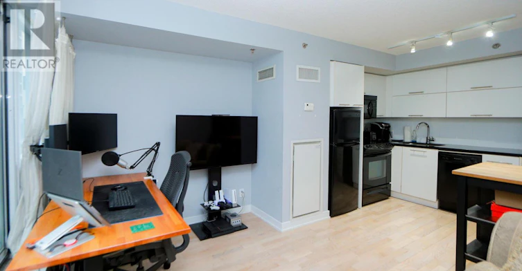 221-21 Nelson Street, Toronto, ON, M5V 3H9 - 5