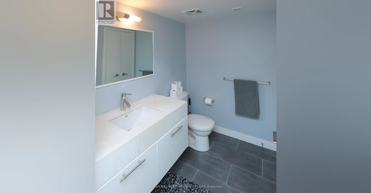 221-21 Nelson Street, Toronto, ON, M5V 3H9 - 10