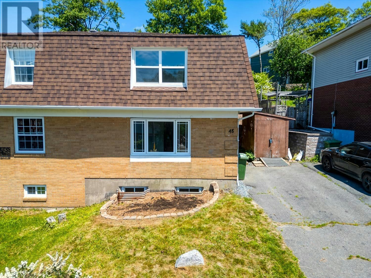 48 Regal Road, Dartmouth, NS, B2W 4H6