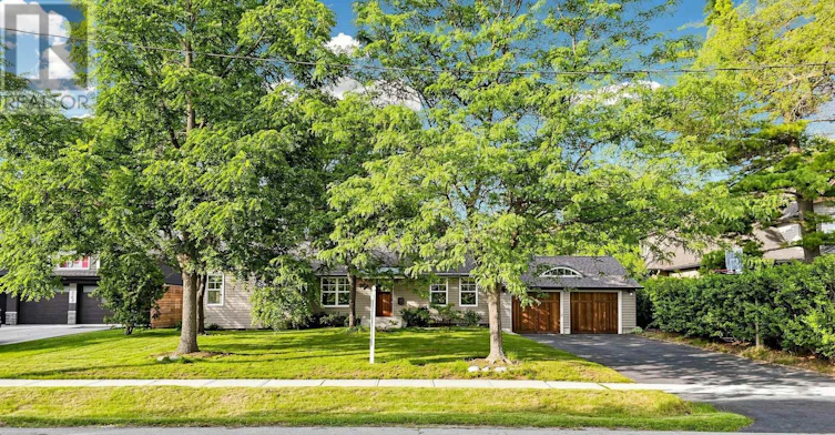 255 Oakwood Crescent, Oakville, ON, L6K 3M7 - 3