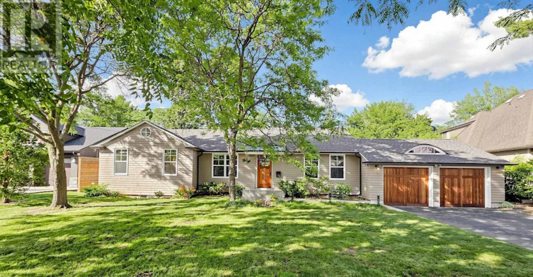 255 Oakwood Crescent, Oakville, ON, L6K 3M7