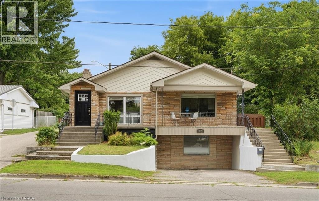 12 Tillson Street, Tillsonburg, ON, N4G 2X2