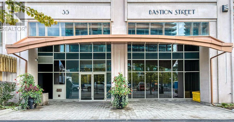814-35 Bastion Street, Toronto, ON, M5V 0C2 - 2