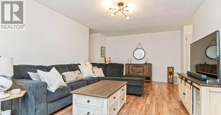 4-635 Wonderland Road S, London, ON, N6K 1M1 - 12