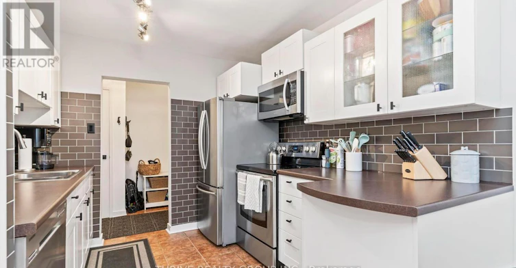 4-635 Wonderland Road S, London, ON, N6K 1M1 - 9