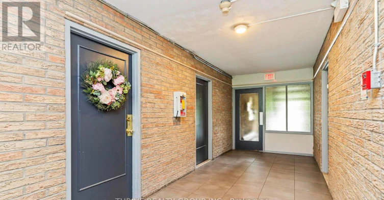 4-635 Wonderland Road S, London, ON, N6K 1M1 - 5