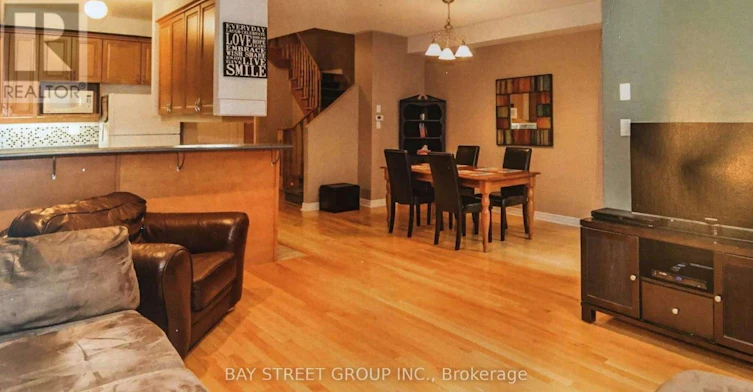 4 Williams Street, Markham, ON, L6C 0C2 - 3