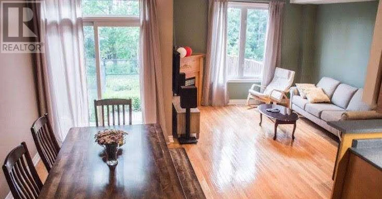 4 Williams Street, Markham, ON, L6C 0C2 - 2