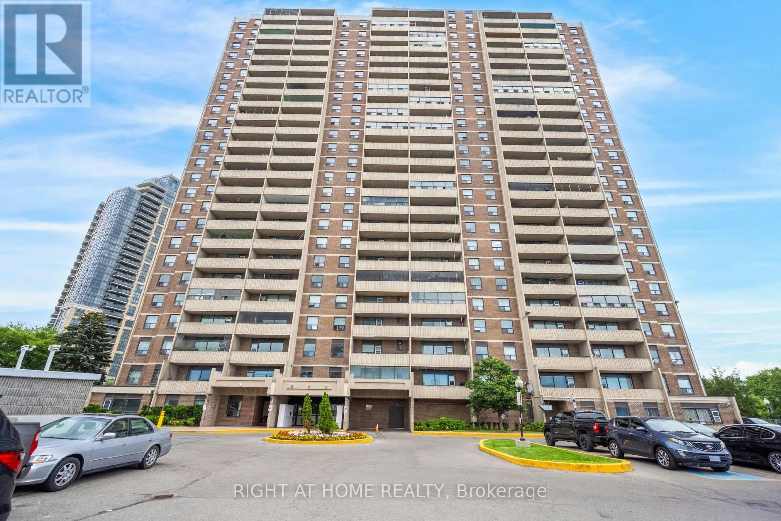 708-3390 Weston Road, Toronto, ON, M9M 2X3
