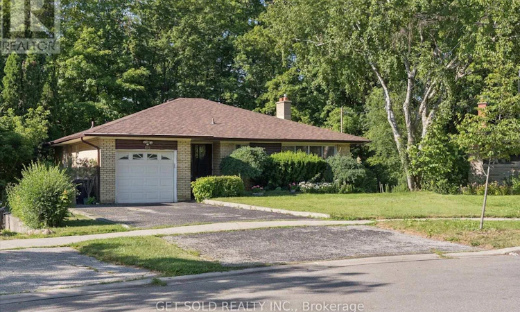 129 Riverhead Drive