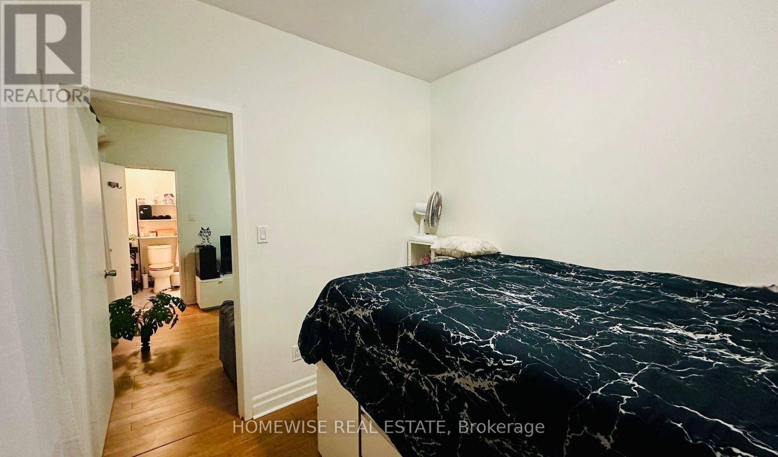 209-1 Triller Avenue, Toronto, ON, M6K 3B7 - 13