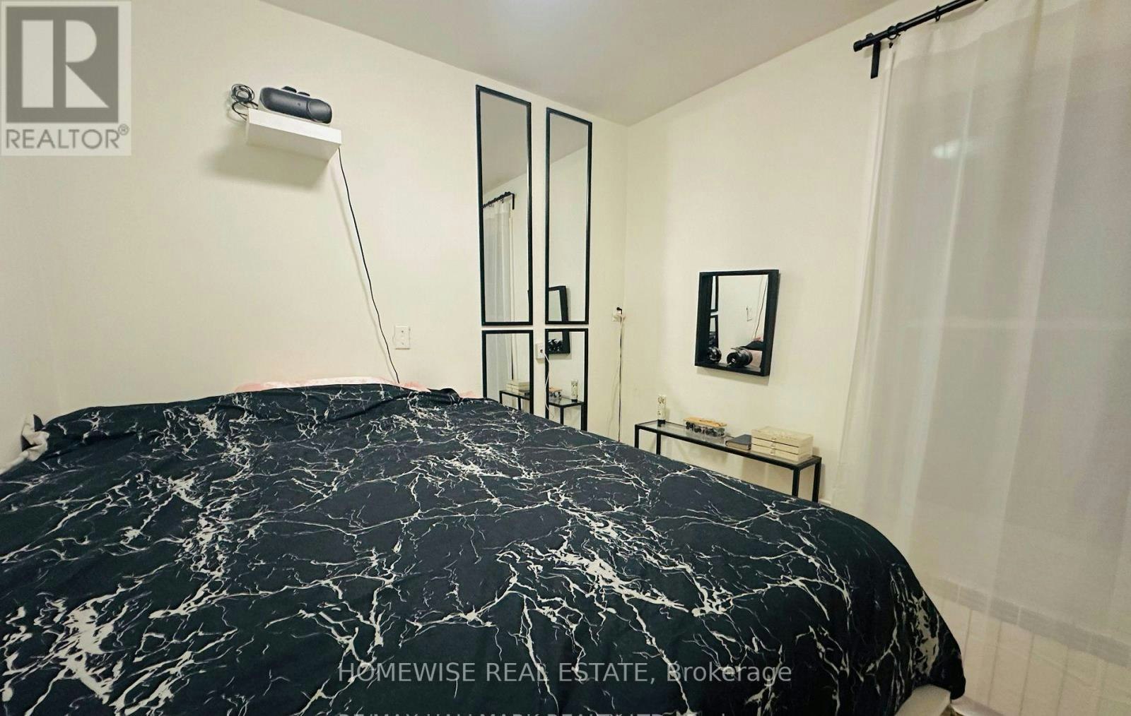 209-1 Triller Avenue, Toronto, ON, M6K 3B7 - 12