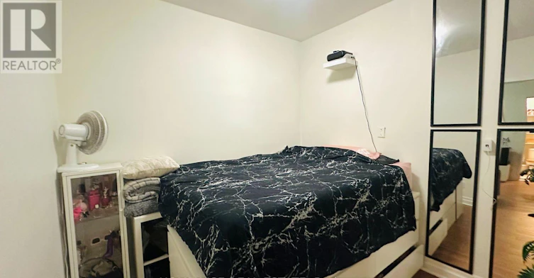 209-1 Triller Avenue, Toronto, ON, M6K 3B7 - 11
