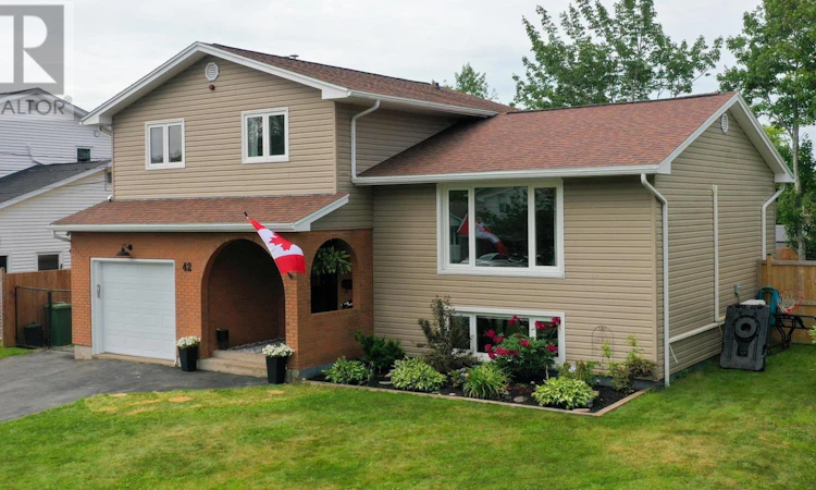 42 Cedar Crescent