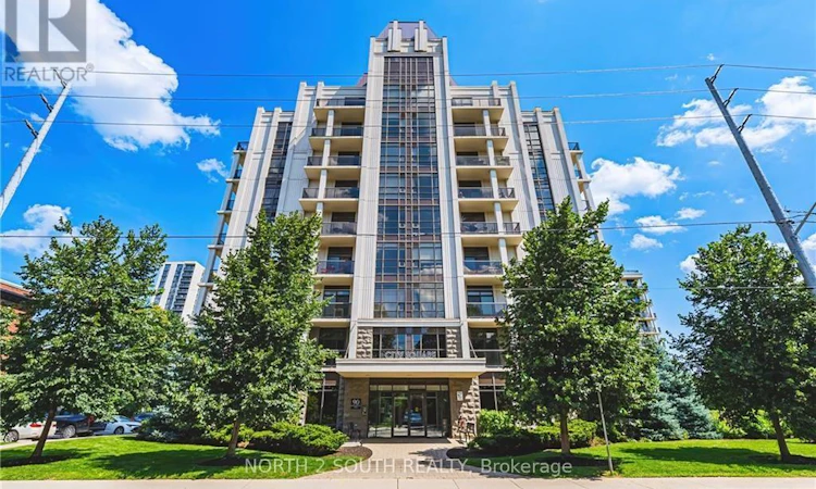 605-90 Charlton Avenue W