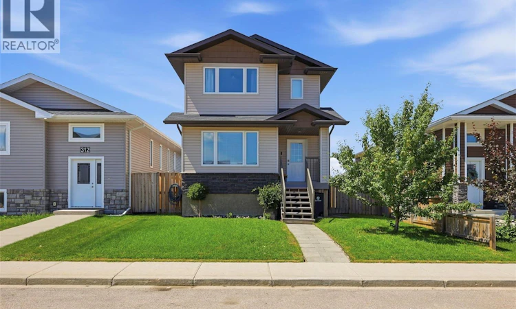 310 Martens Avenue