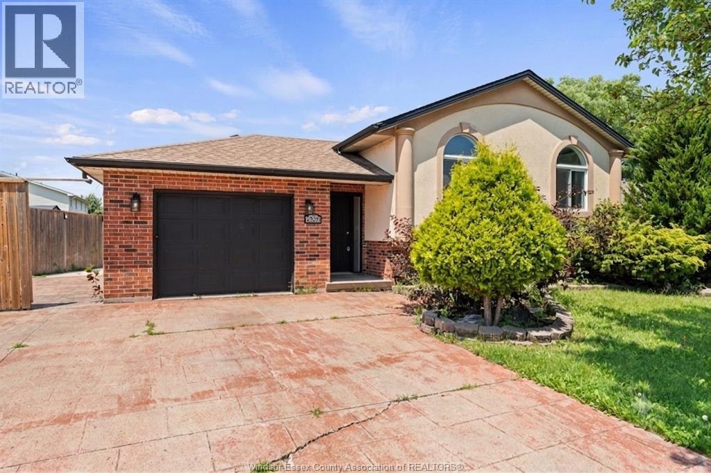 1320 Hansen Crescent, Windsor, ON, N8W 5M8