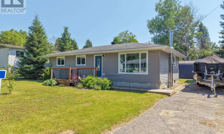 7 Birch Crescent