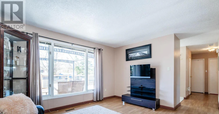 660 Harvey Avenue, Midland, ON, L4R 4S2 - 9