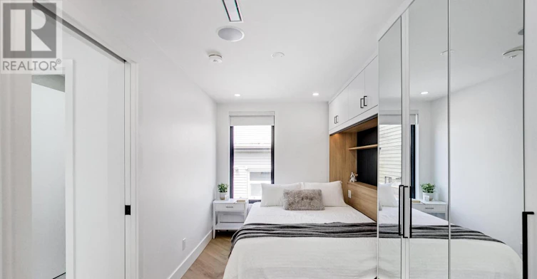 13R Mansfield Avenue, Toronto, ON, M6J 2A9 - 25