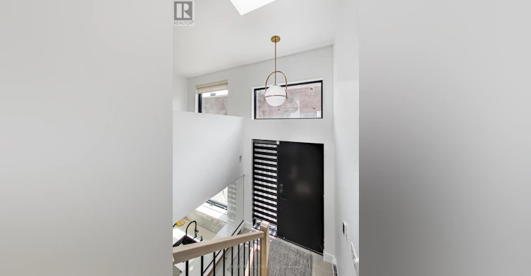 13R Mansfield Avenue, Toronto, ON, M6J 2A9 - 5