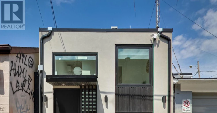 13R Mansfield Avenue, Toronto, ON, M6J 2A9