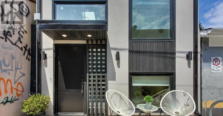 13R Mansfield Avenue, Toronto, ON, M6J 2A9 - 3