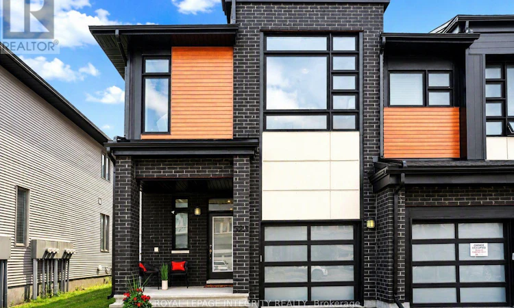 523 Triangle Street