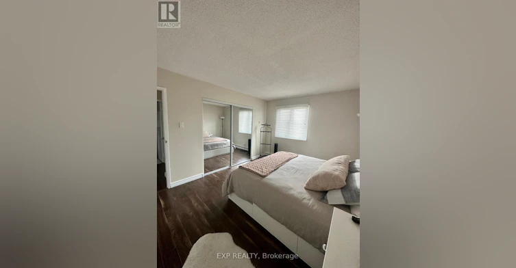 909 158a Mcarthur Avenue, Ottawa, ON, K1L 7E7 - 9