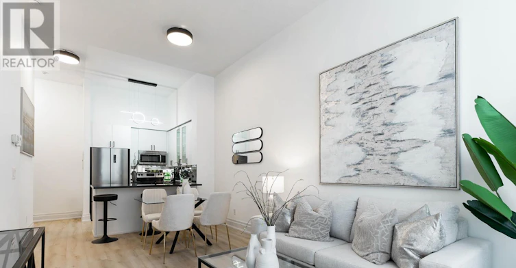 101-111 Upper Duke Crescent, Markham, ON, L6G 0C8