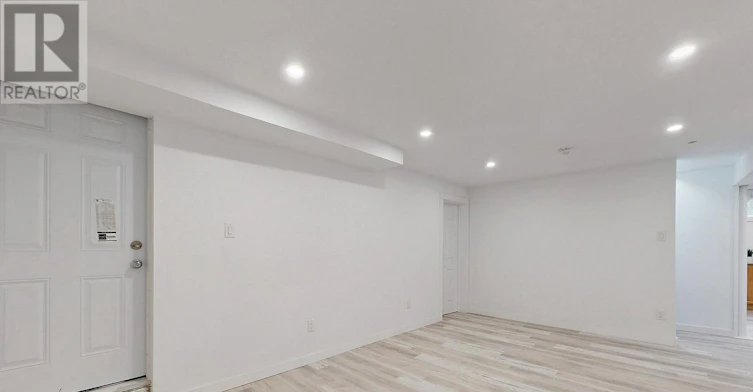 103 Cardinal Street, Barrie, ON, L4M 6G1 - 2