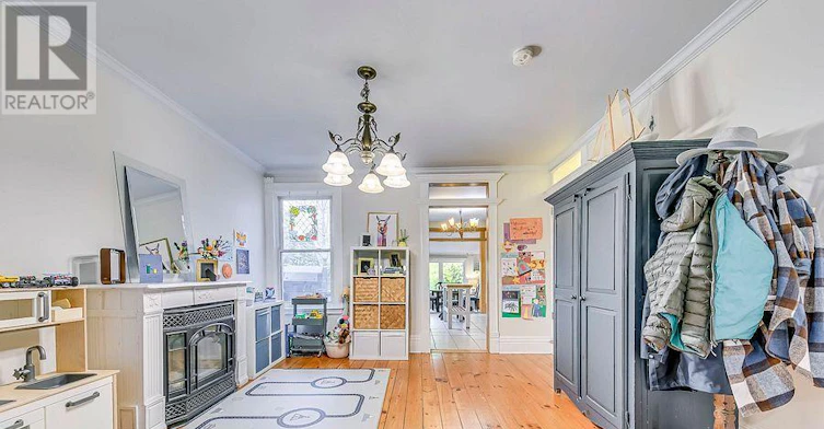515 Hager Avenue, Burlington, ON, L7S 1P2 - 5