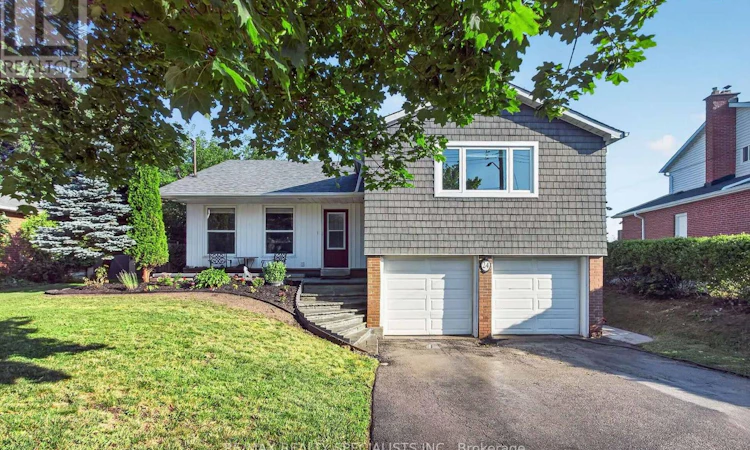 24 Regan Crescent