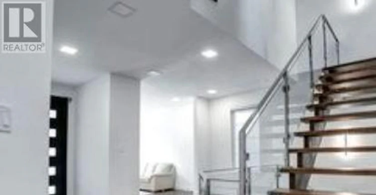 ROOM 3-528 Jones Road, Hamilton, ON, L8E 5C1 - 4