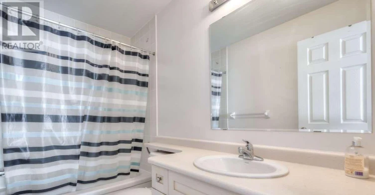 58 Howe Avenue, Toronto, ON, M1L 0C5 - 8