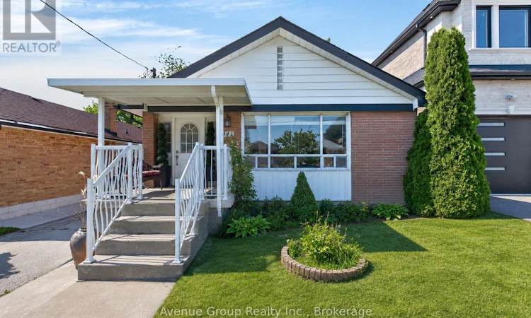 141 Budea Crescent