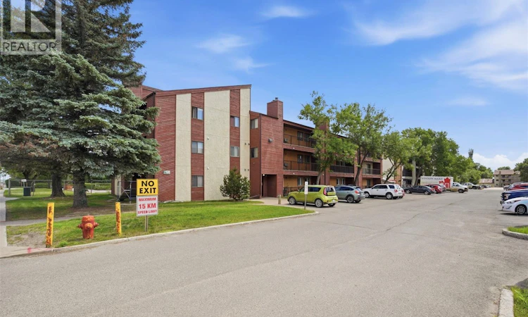 105A-4040 8th Street E
