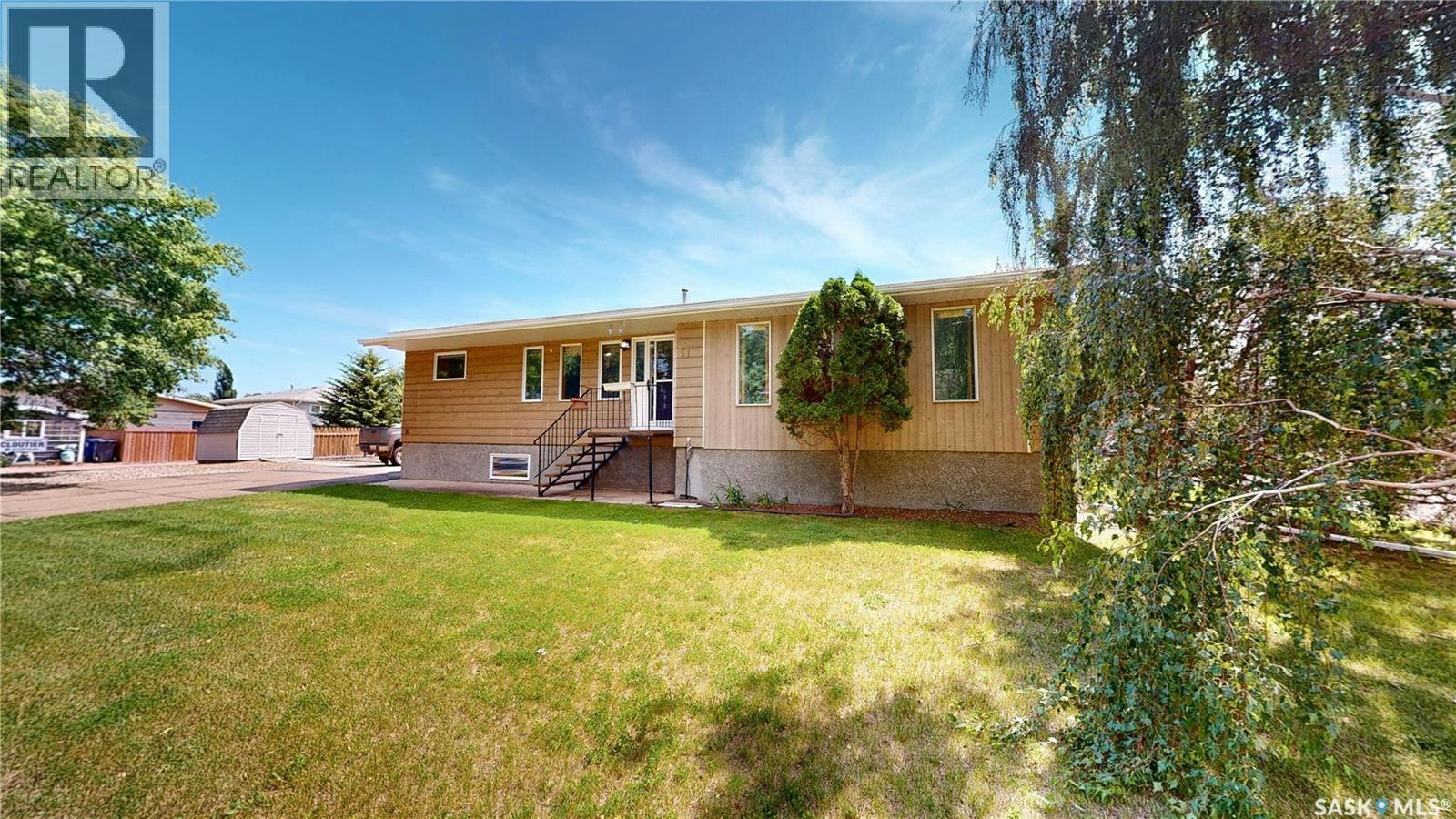 51 Harrigan Crescent, Maple Creek, SK, S0N 1N0