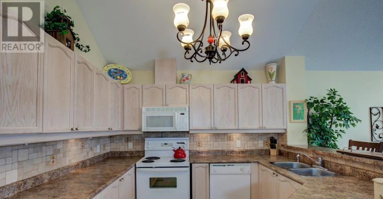32 Green Briar Drive, Collingwood, ON, L9Y 5H9 - 9