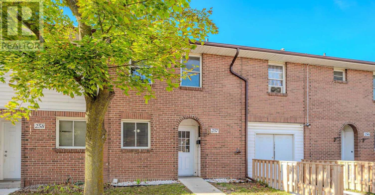 257-31 Greengate Road, Guelph, ON, N1H 6R3 - 2
