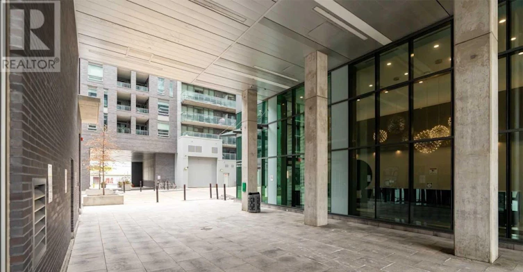 631-20 Minowan Miikan Lane, Toronto, ON, M6J 0E5 - 29