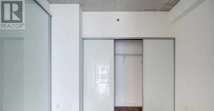 631-20 Minowan Miikan Lane, Toronto, ON, M6J 0E5 - 17