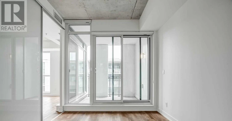 631-20 Minowan Miikan Lane, Toronto, ON, M6J 0E5 - 18