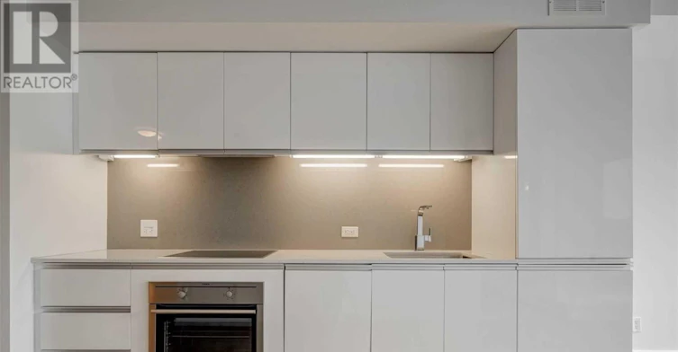 631-20 Minowan Miikan Lane, Toronto, ON, M6J 0E5 - 6