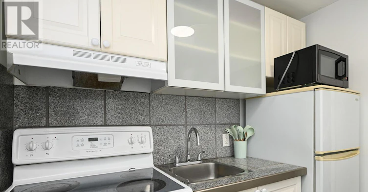 2-123 Pamilla Street W, Ottawa, ON, K1S 3K9 - 9