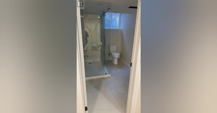 LOWER-128 Adam Place, Newmarket, ON, L3Y 8C4 - 12