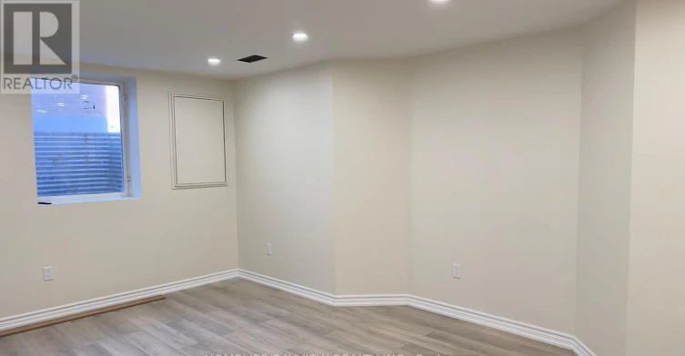 LOWER-128 Adam Place, Newmarket, ON, L3Y 8C4 - 14