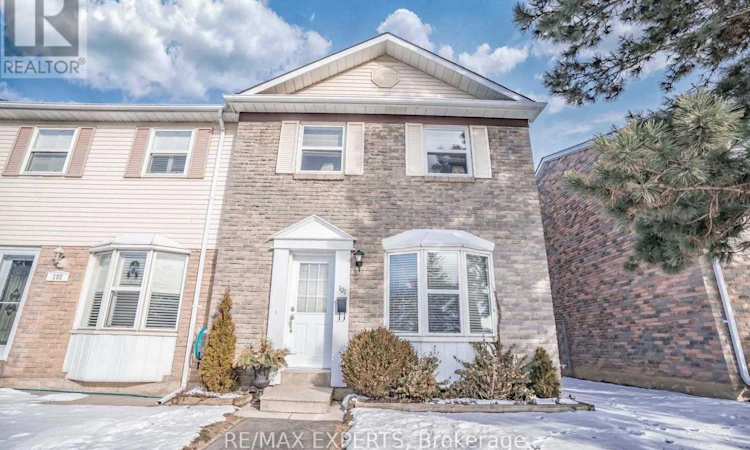 101 Morley Crescent