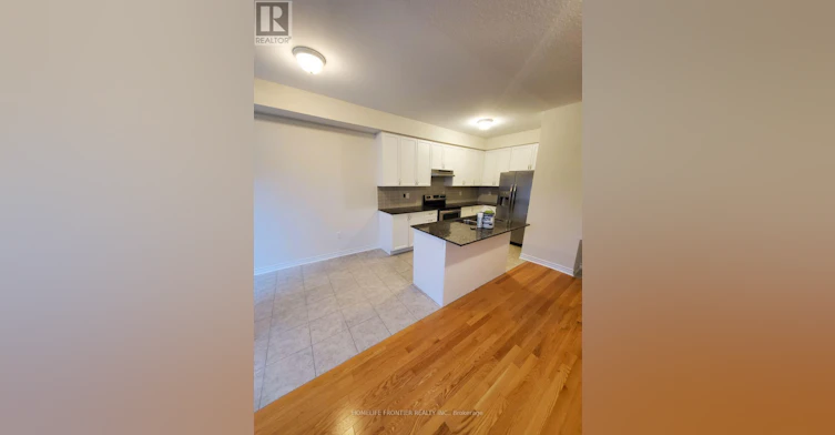 129 Gordon Circle, Newmarket, ON, L3Y 0C9 - 2
