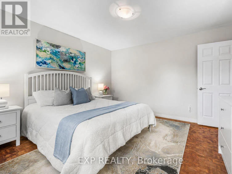 16 Wainwright Avenue, Richmond Hill, ON, L4C 5R5 - 26